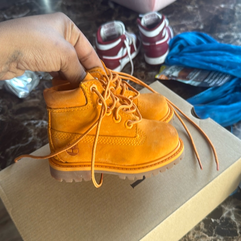 Kids shoes